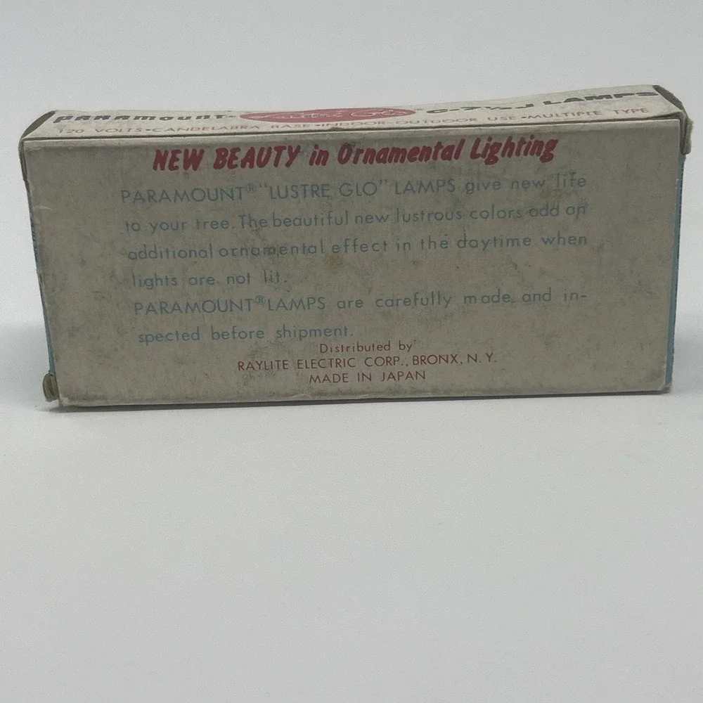 Vtg Paramount Lustre Glo Replacement Bulbs C-7 1/2 J Lamps 120 Volt In/Outdoor